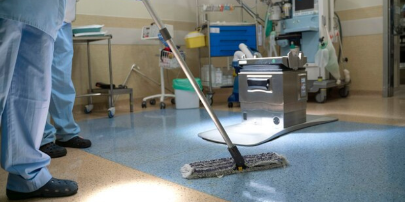 medical clinic cleaning procedures